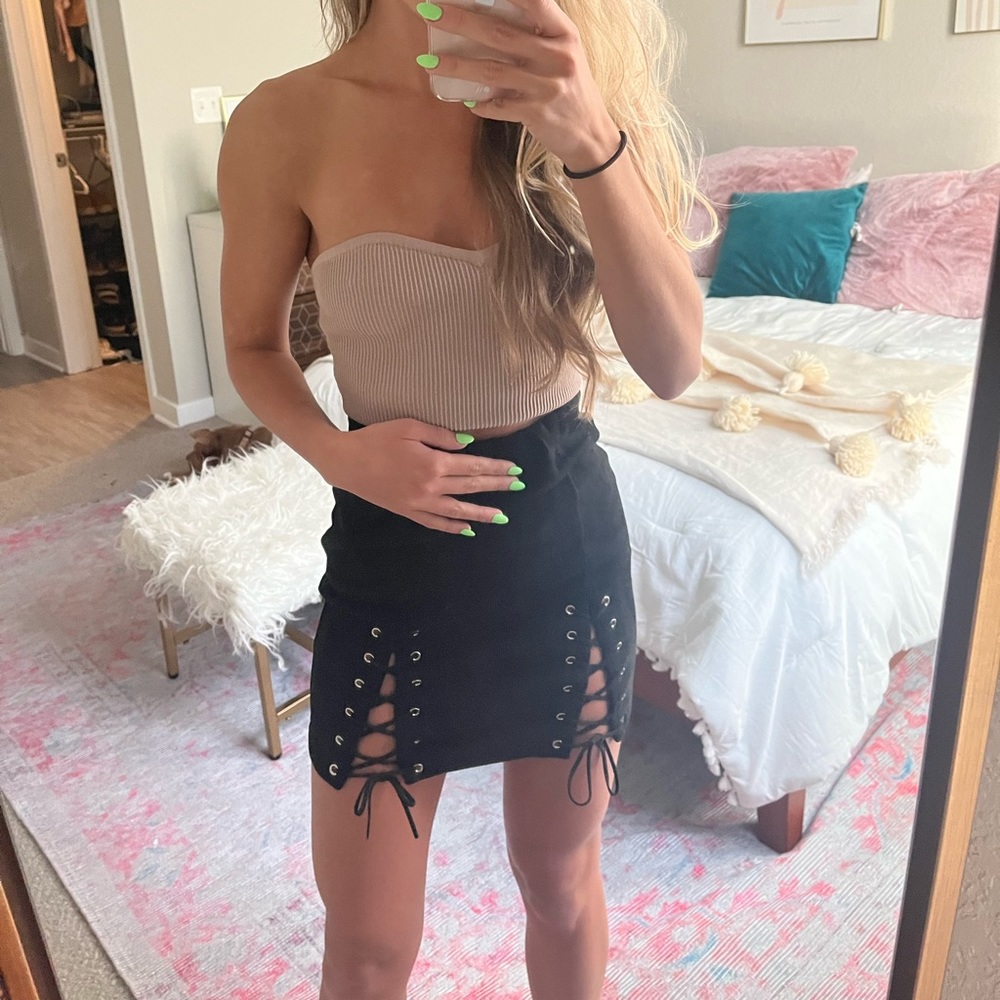 Lace up skirt